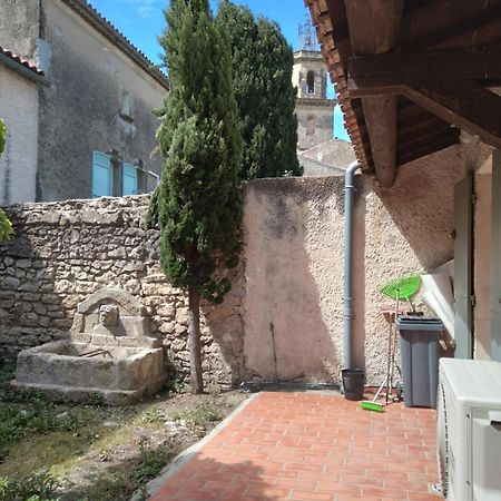 Maison De Village Avec Jardin Dans Centre Historique Eyguieres Exterior photo