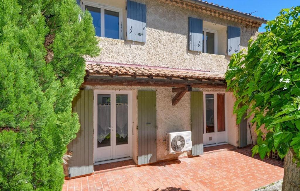 Maison De Village Avec Jardin Dans Centre Historique Eyguieres Exterior photo